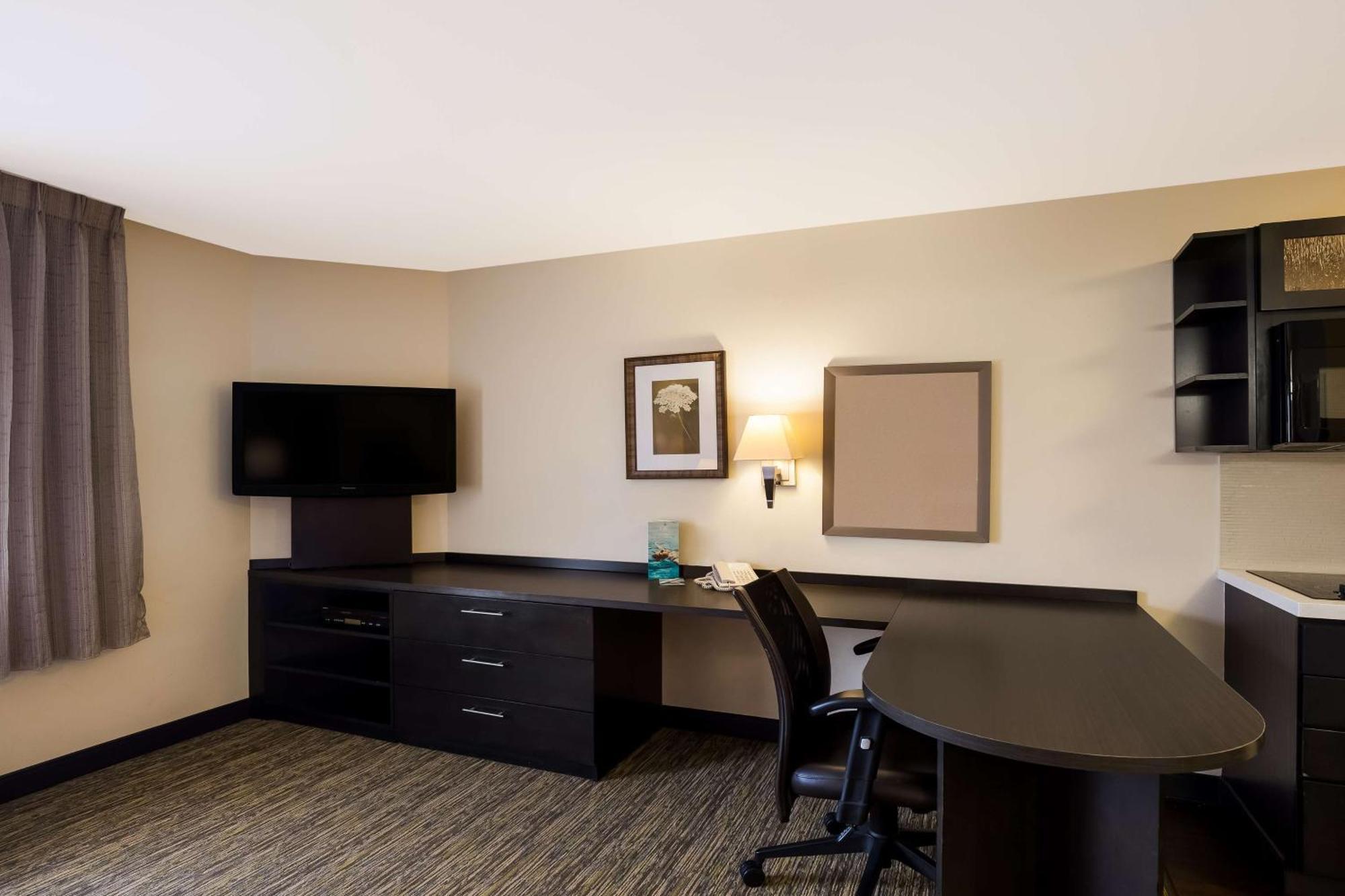 Sonesta Simply Suites St Louis Earth City Exterior foto